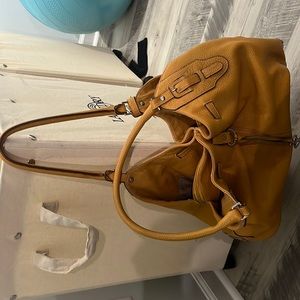 Medium size yellow shoulder bag